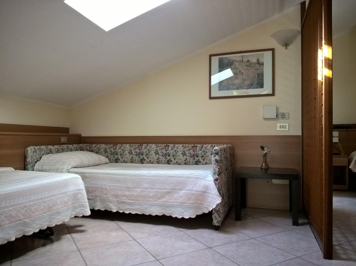 Hotel Rocco カルガーテ エクステリア 写真